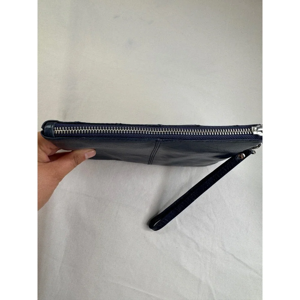 Serra navy blue